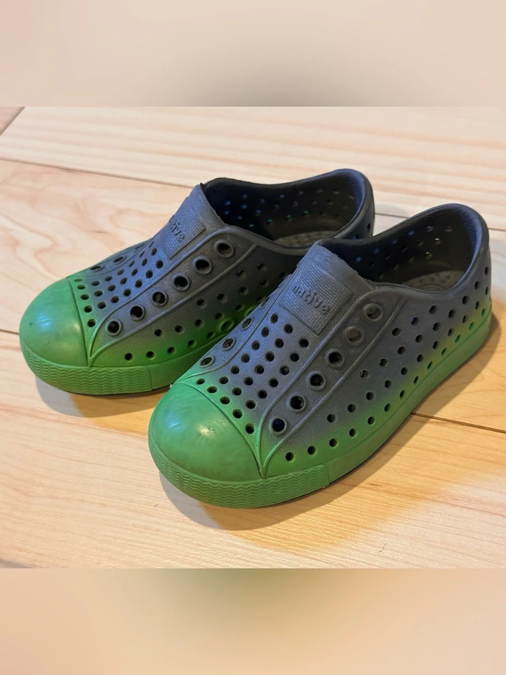 Native Shoes Kids Jefferson Slip On Green Grey Ombré Toddler Size 7